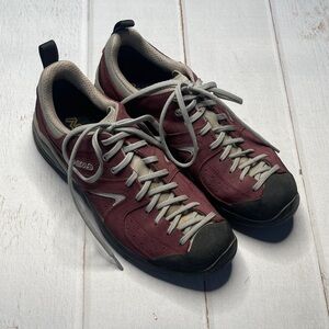 Asolo 9 Hiking Shoes Burgundy Gray Low Gore-Tex Vibram Ladies Lace Up Trail